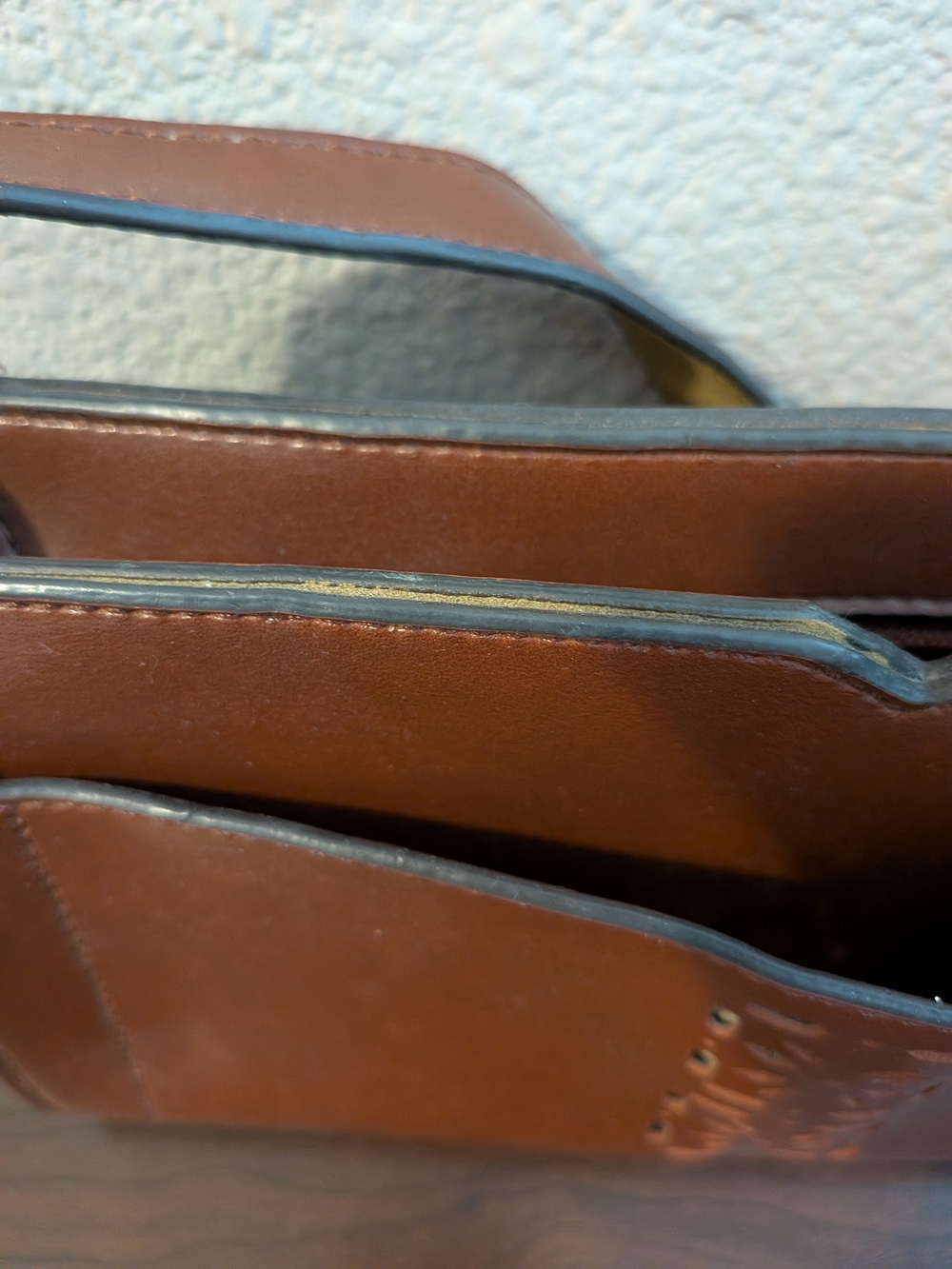 Classic Brown Leather Shoulder Bag/Purse - Picture 3 of 5